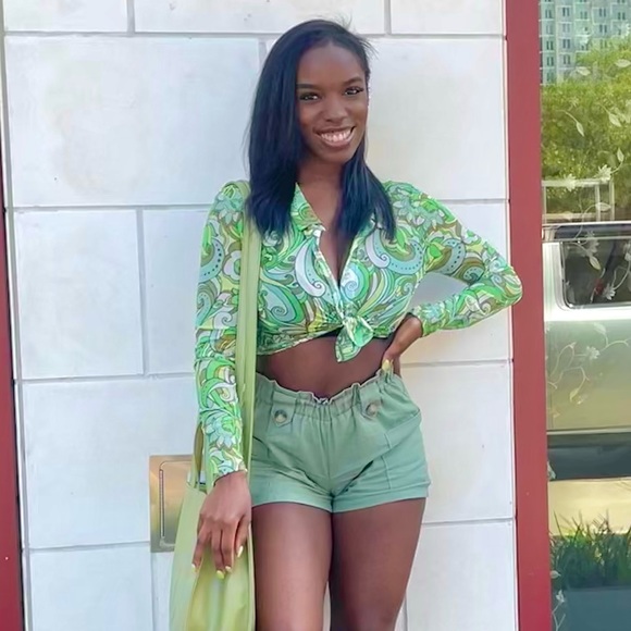 Green/white mesh long sleeve crop top - Picture 1 of 3